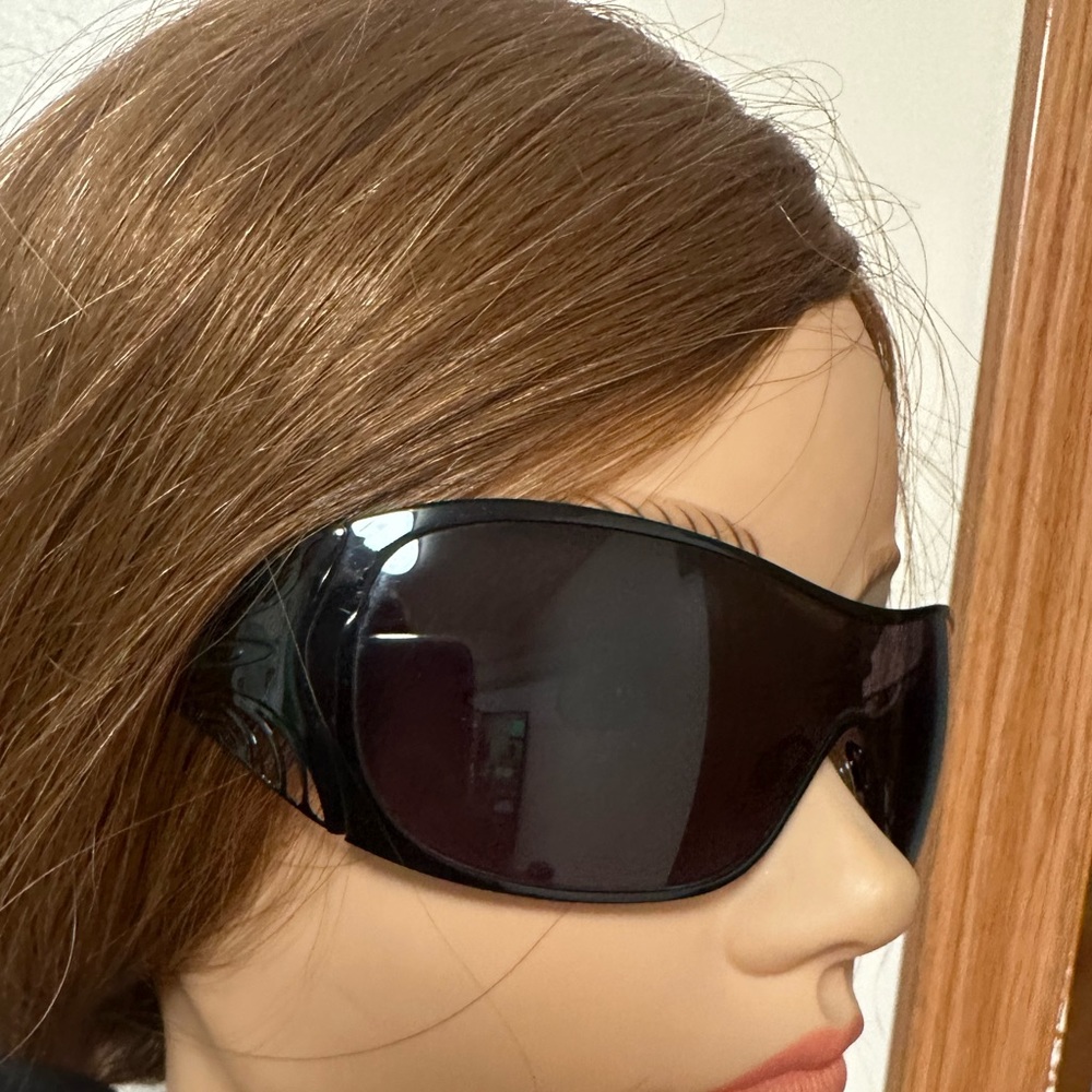 Oakley LIV Sunglasses Women’s